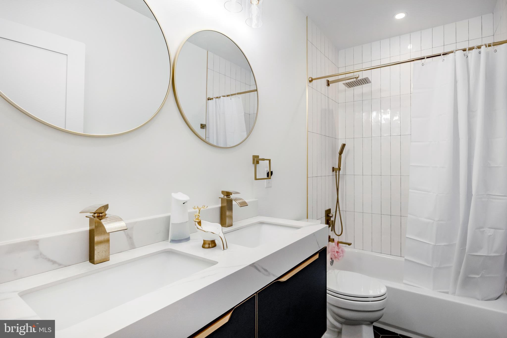 BROOKLINE - Residential