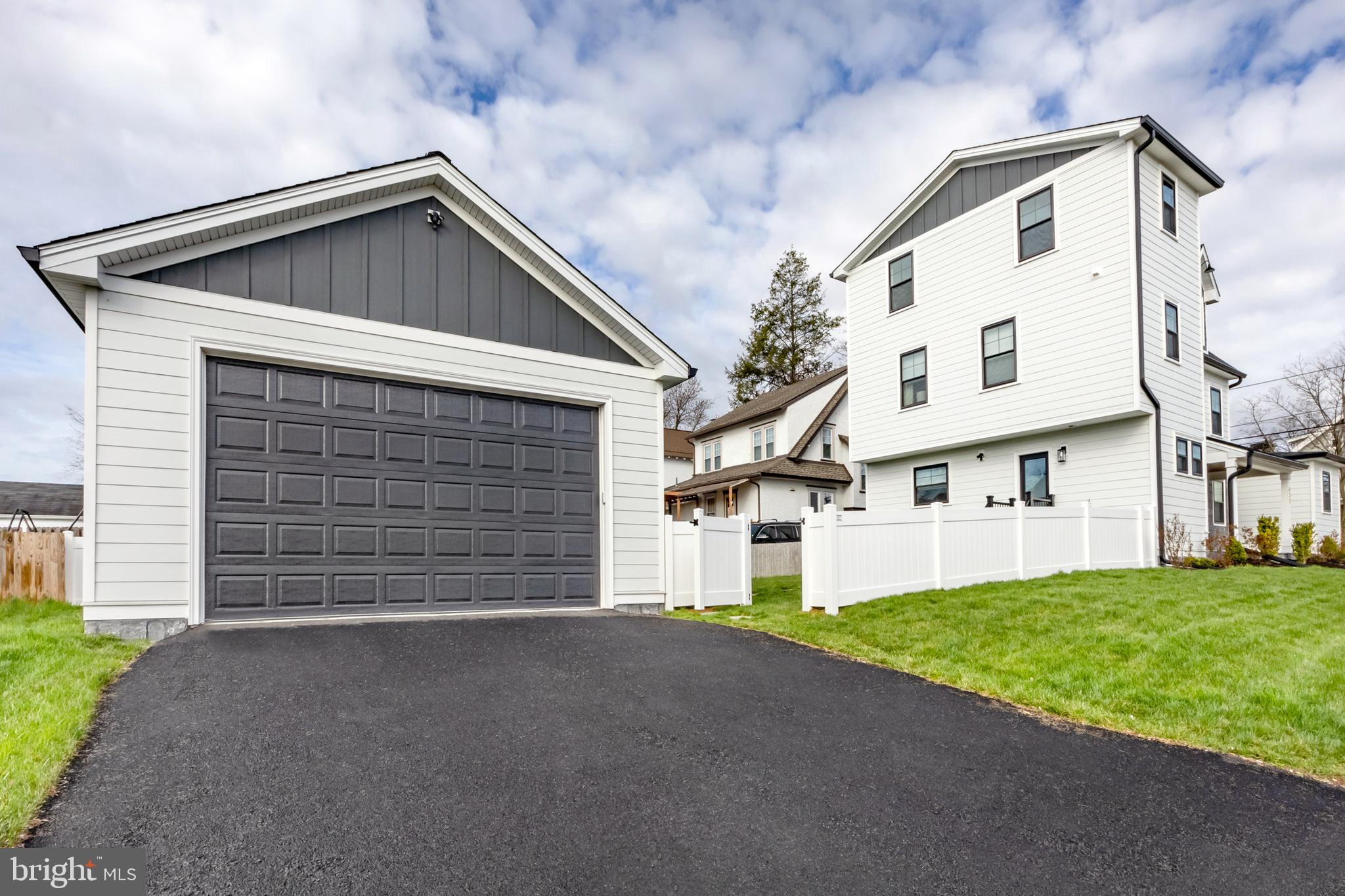 BROOKLINE - Residential