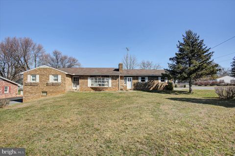 1343 SECOND AVENUE CHAMBERSBURG PA 17202