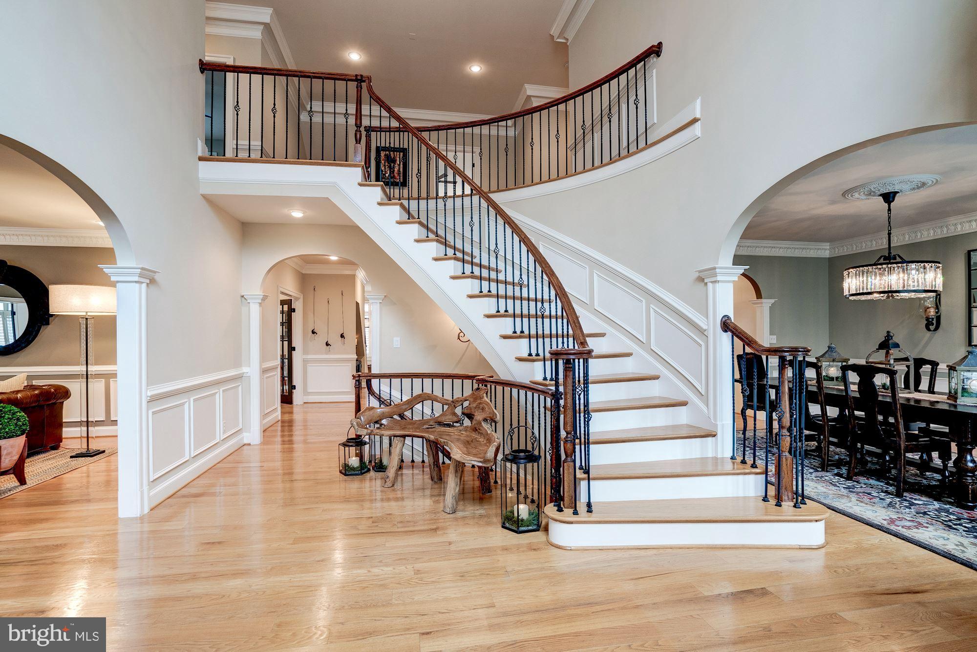 THE ENGLISH HILLS - Residential