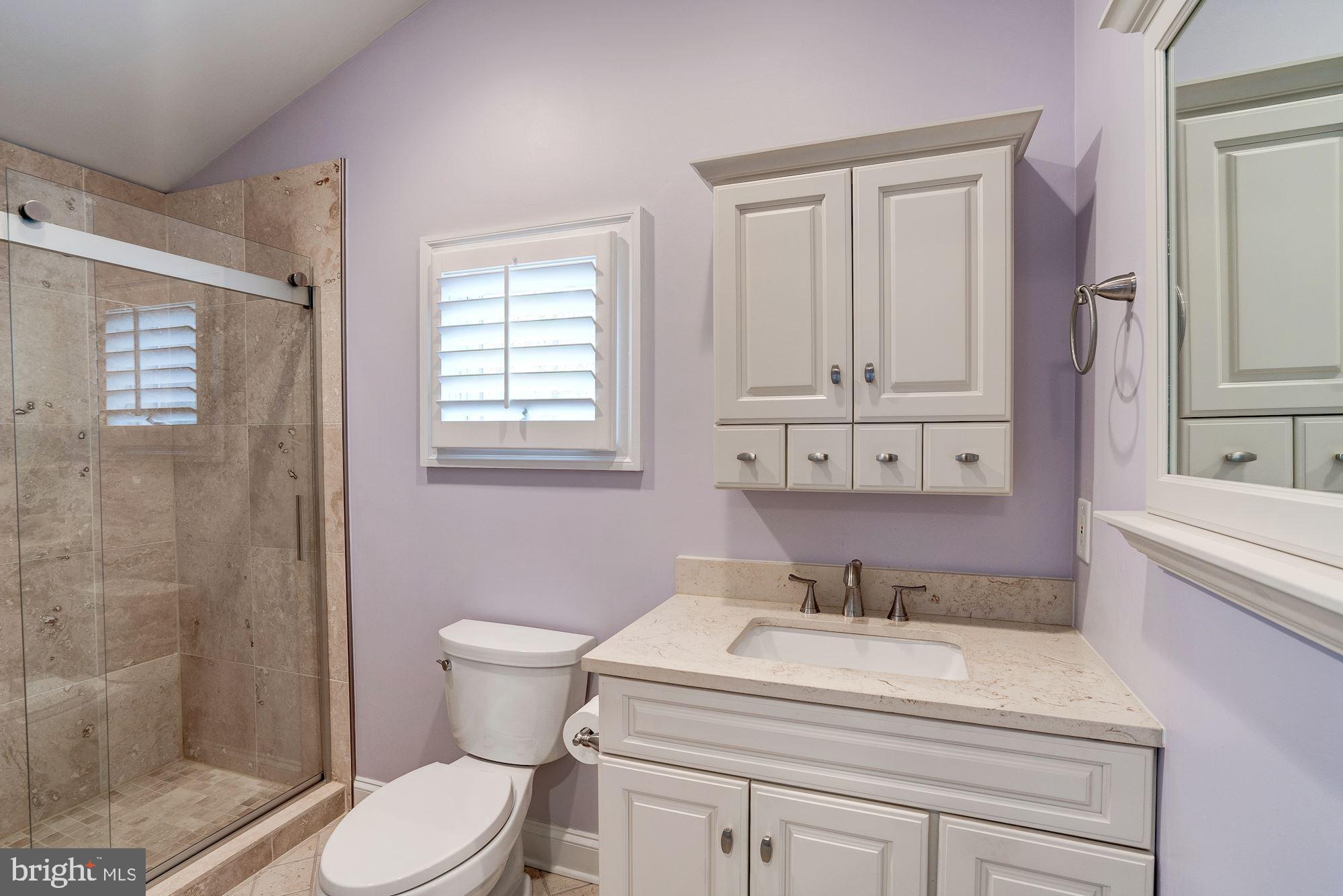 THE ENGLISH HILLS - Residential