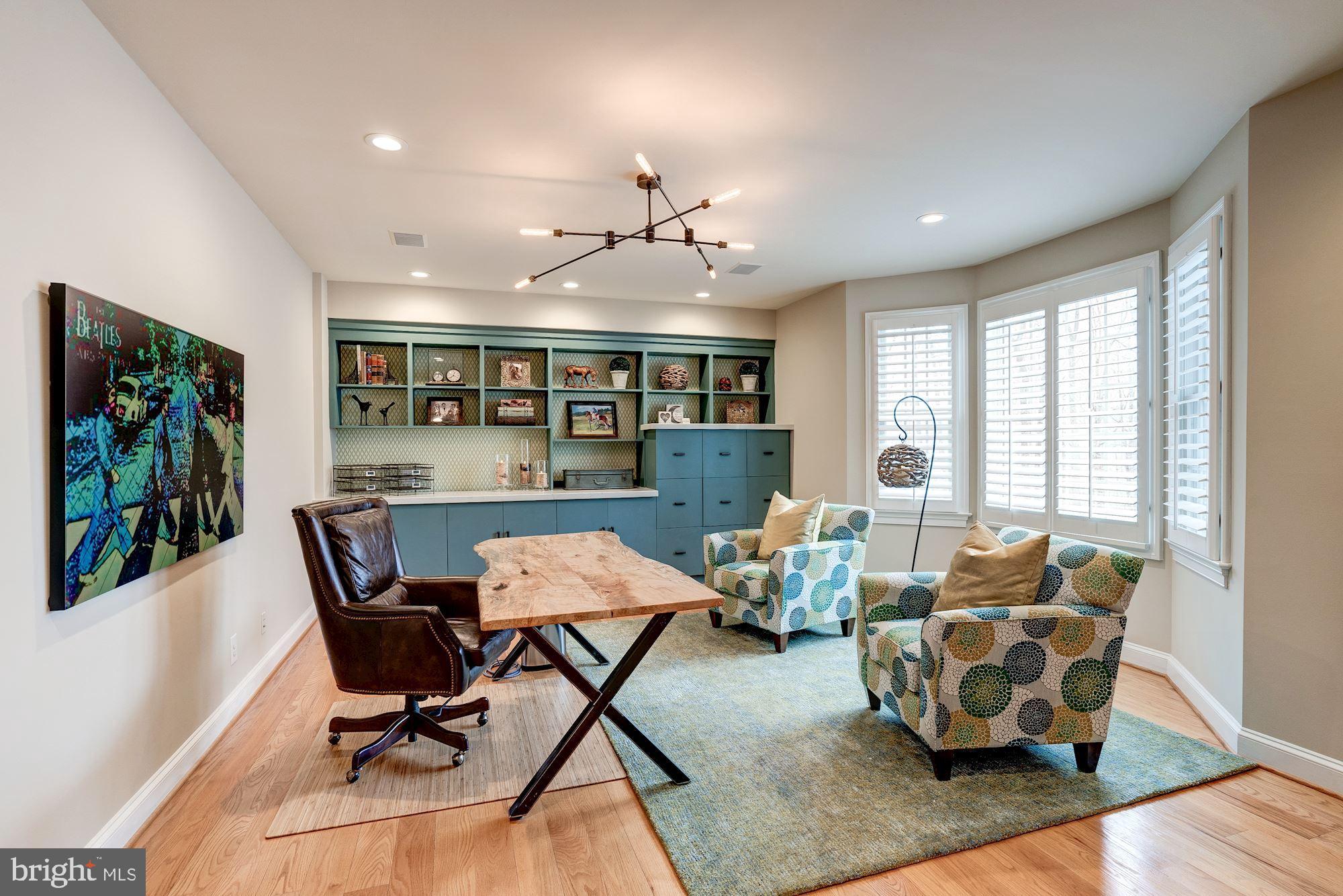 THE ENGLISH HILLS - Residential