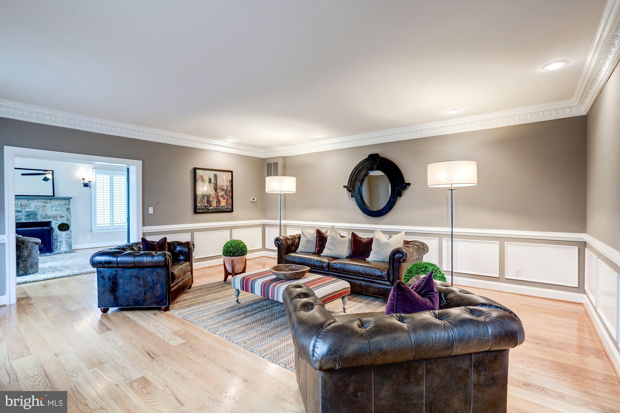 THE ENGLISH HILLS - Residential