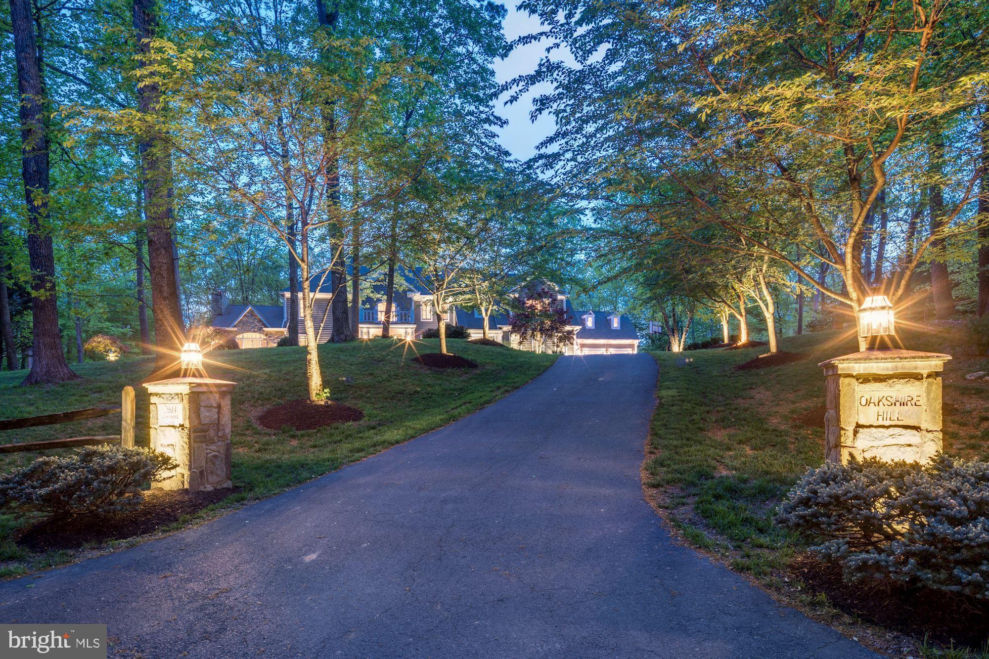 THE ENGLISH HILLS - Residential