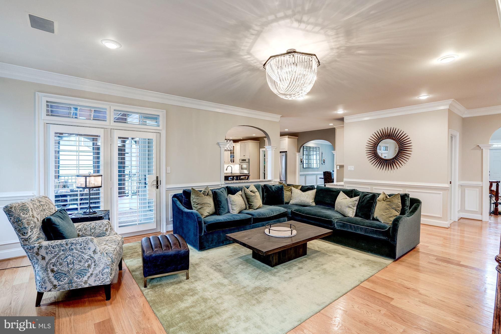 THE ENGLISH HILLS - Residential