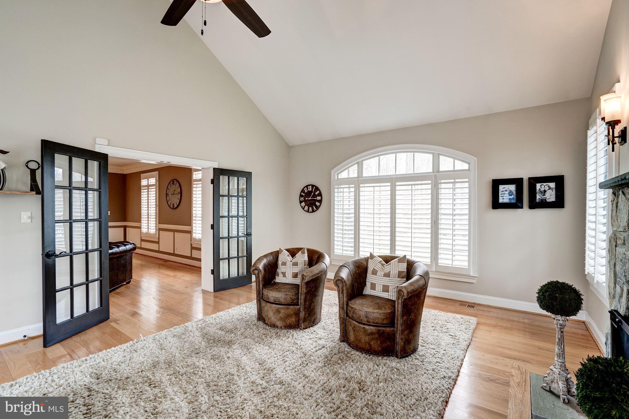 THE ENGLISH HILLS - Residential