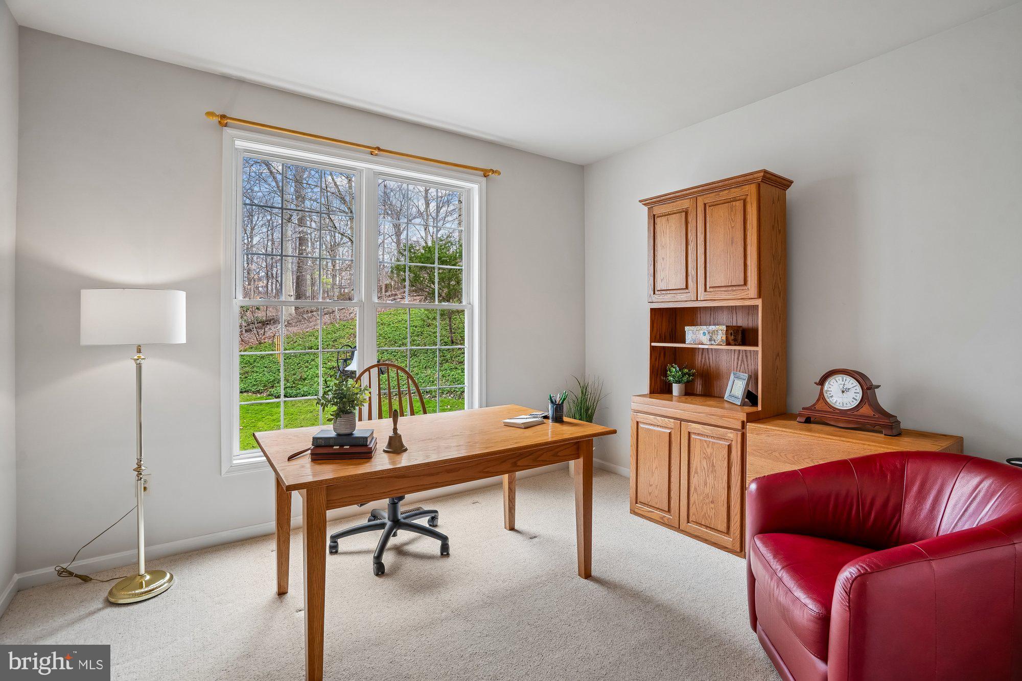 LYNDWOOD MANOR - Residential