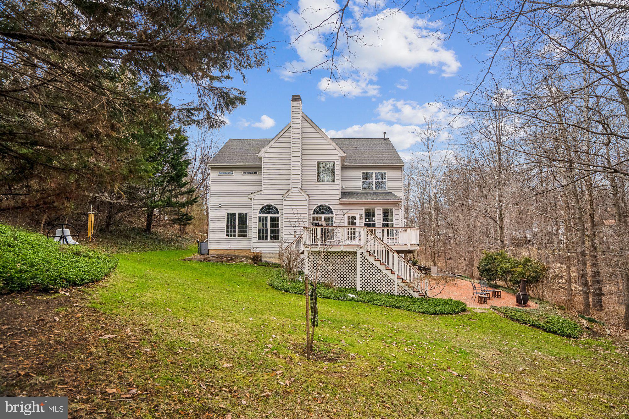 LYNDWOOD MANOR - Residential