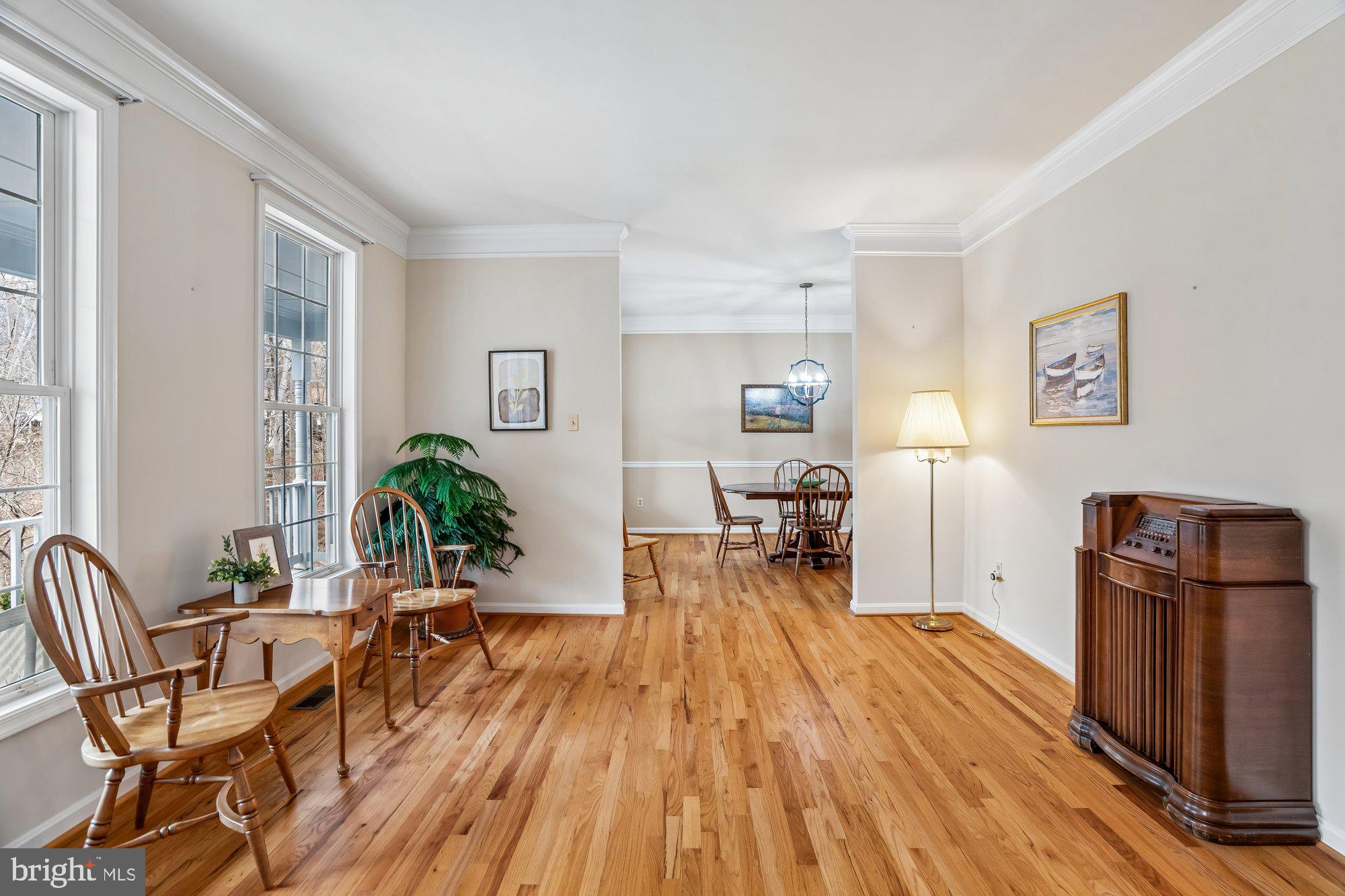 LYNDWOOD MANOR - Residential