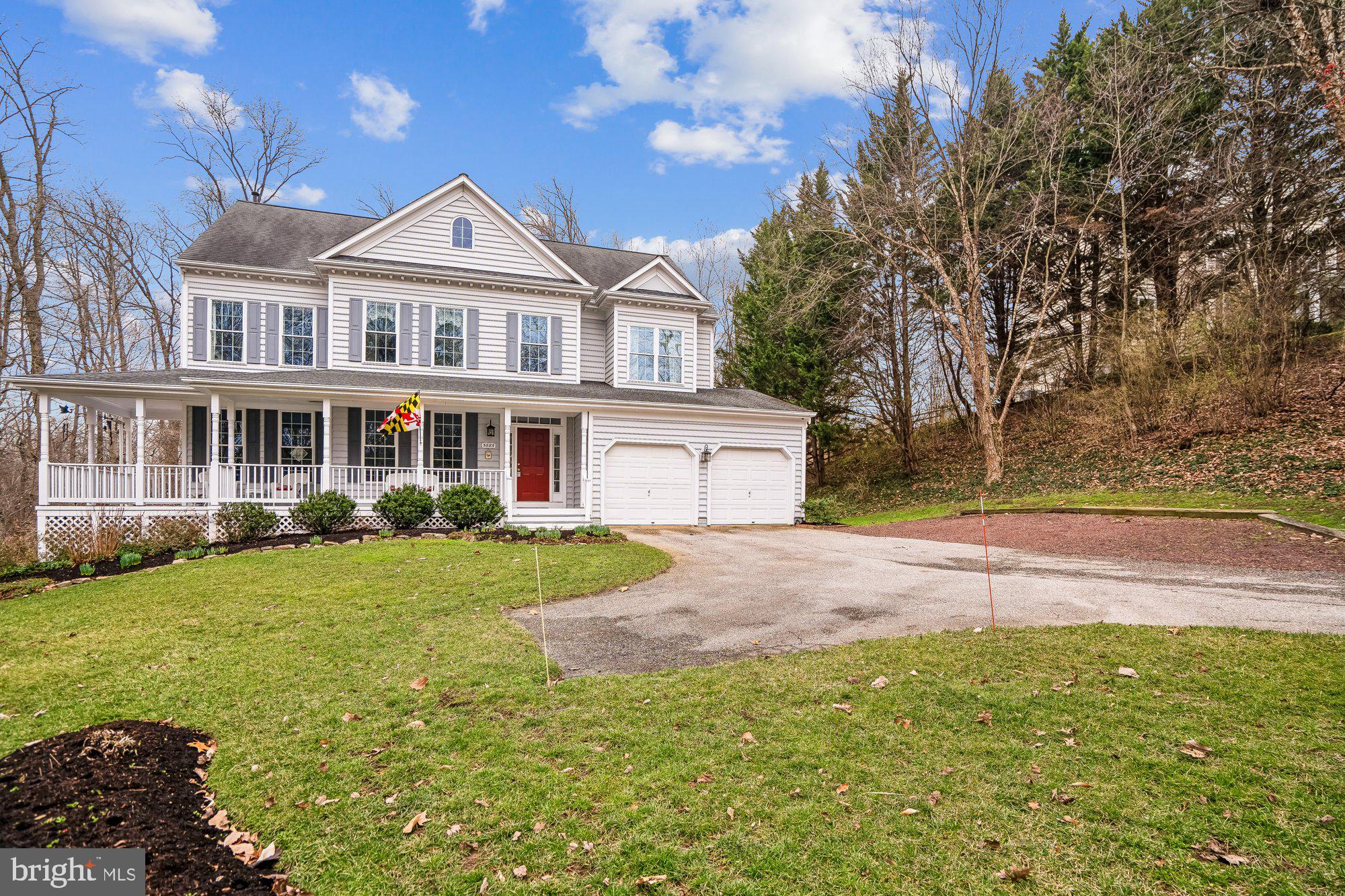 LYNDWOOD MANOR - Residential