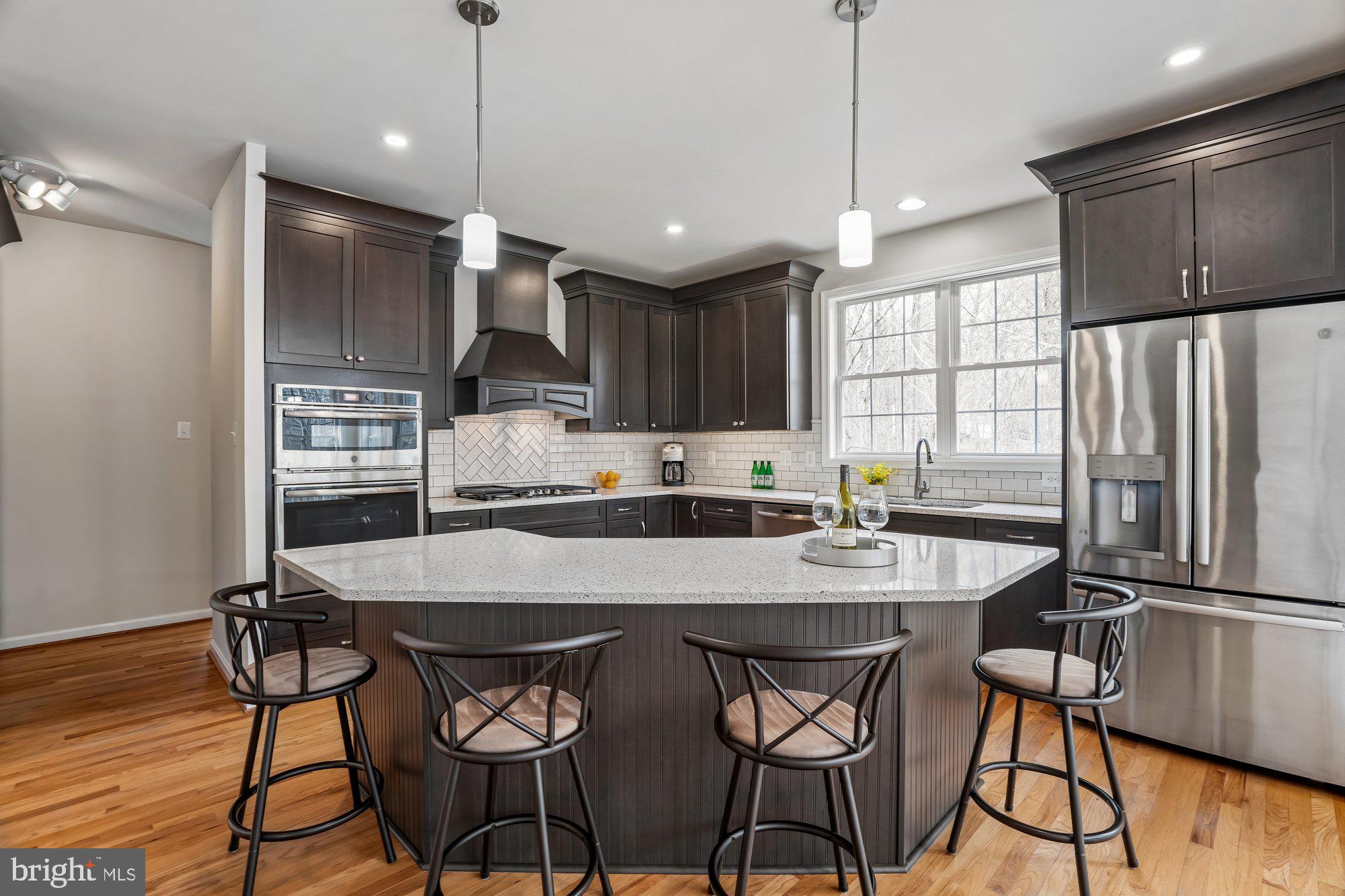 LYNDWOOD MANOR - Residential