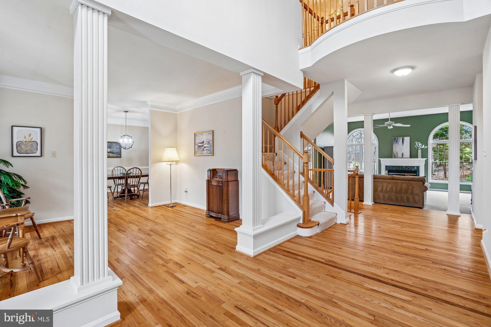 LYNDWOOD MANOR - Residential