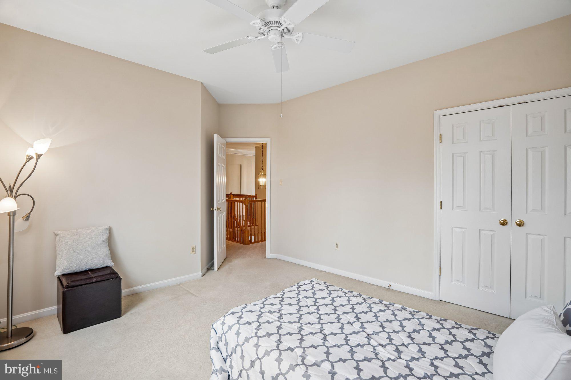 LYNDWOOD MANOR - Residential