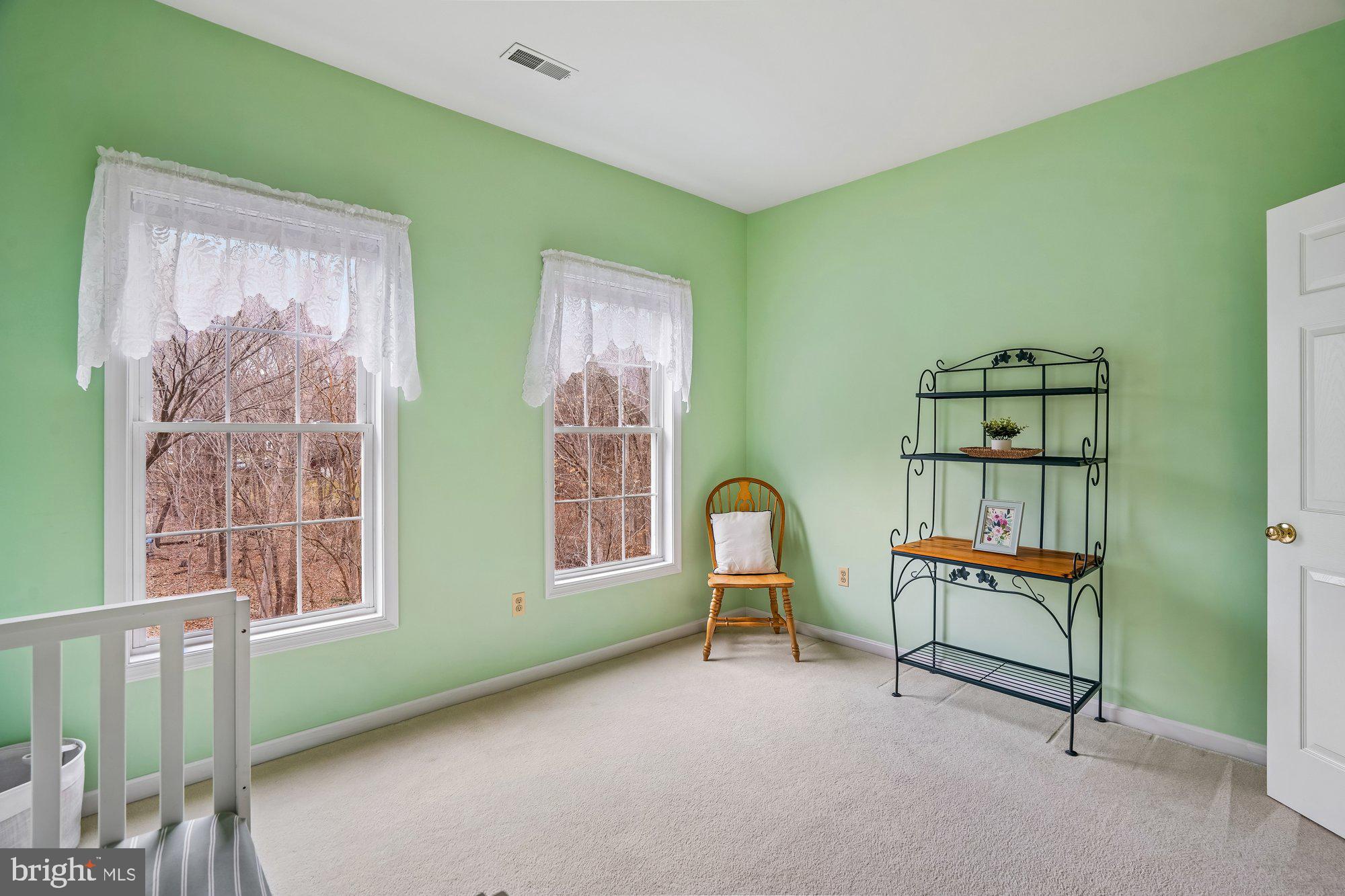 LYNDWOOD MANOR - Residential