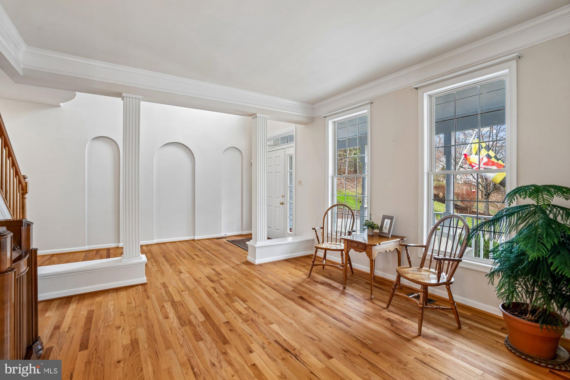 LYNDWOOD MANOR - Residential