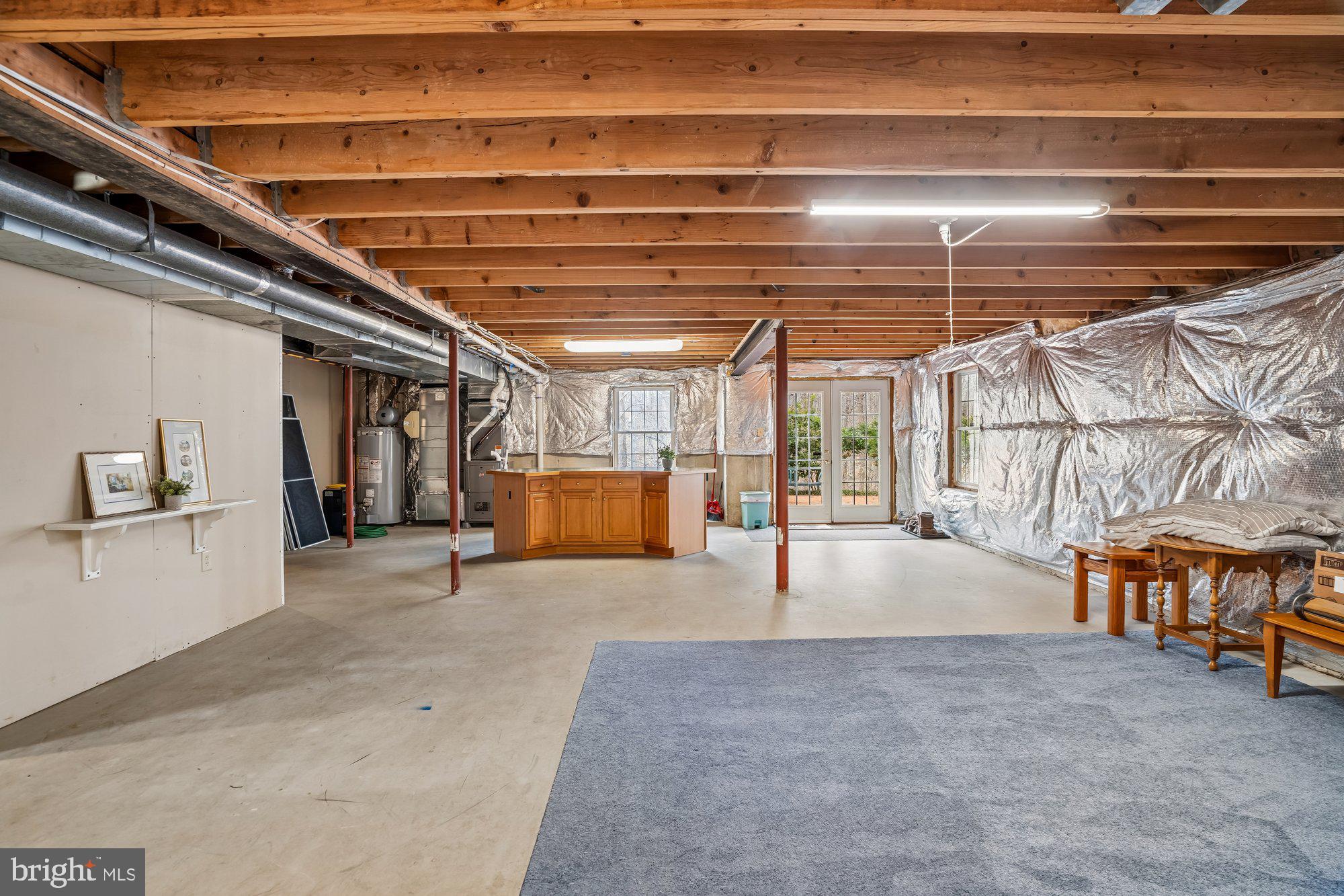 LYNDWOOD MANOR - Residential