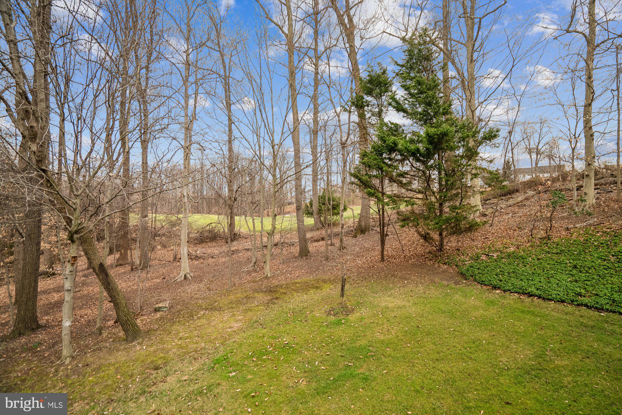 LYNDWOOD MANOR - Residential