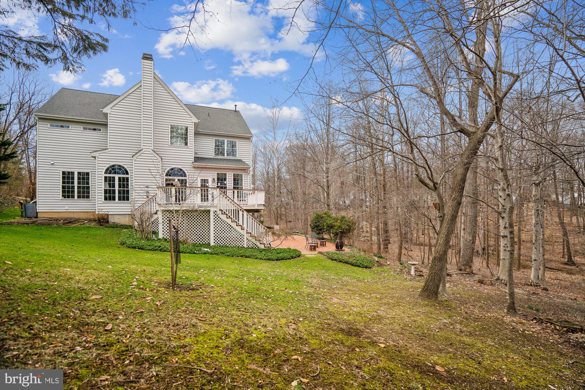 LYNDWOOD MANOR - Residential