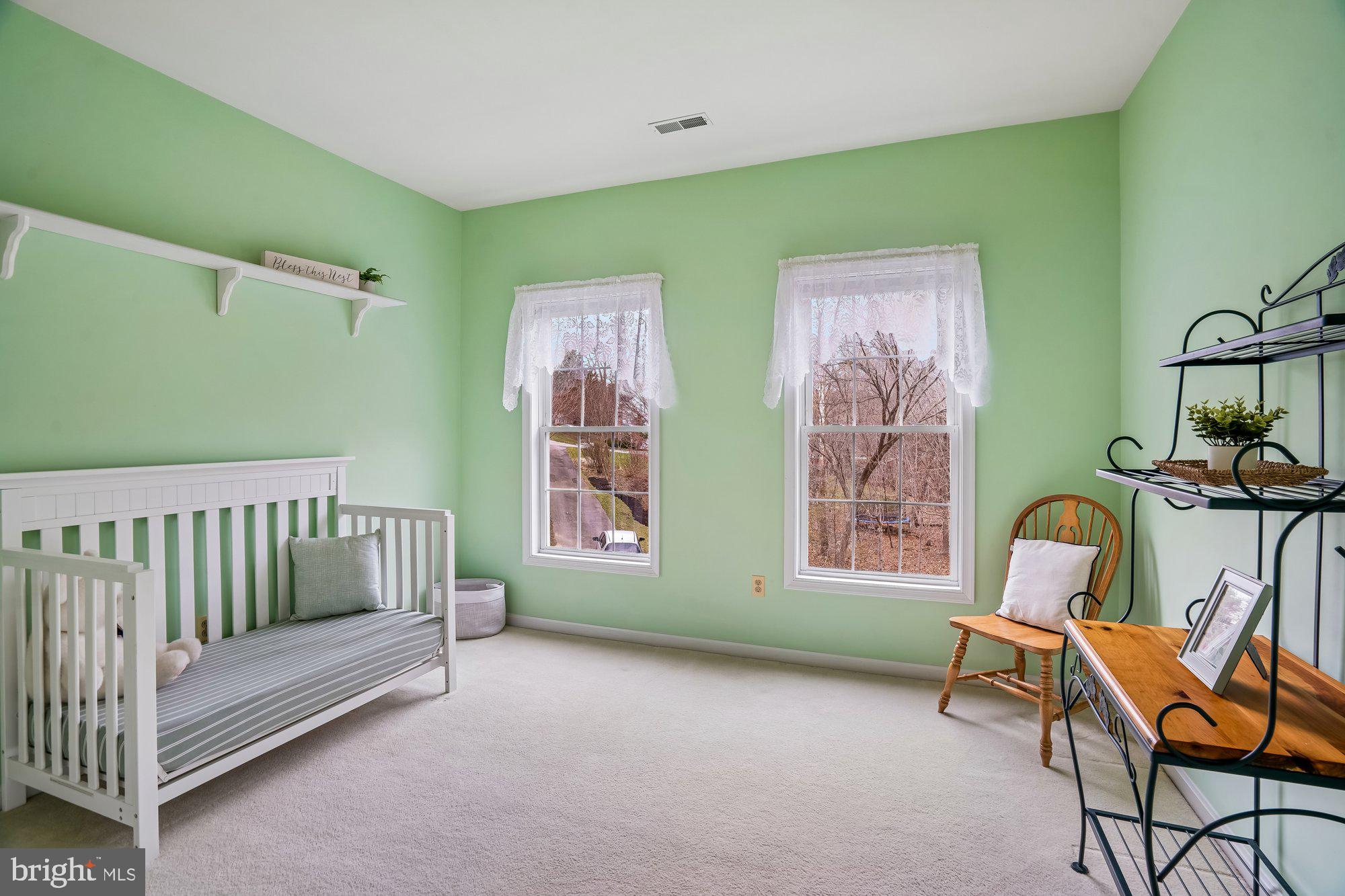 LYNDWOOD MANOR - Residential