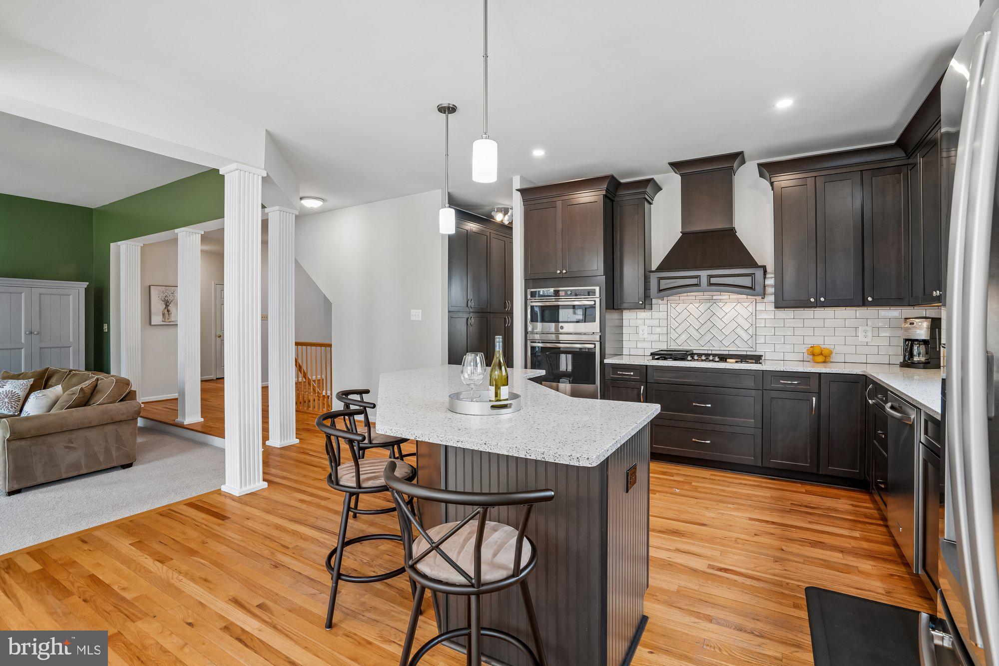 LYNDWOOD MANOR - Residential