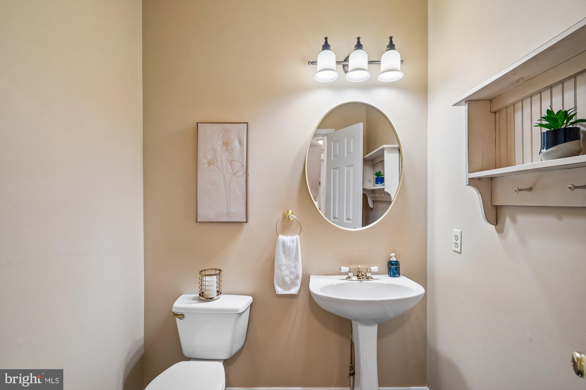 LYNDWOOD MANOR - Residential