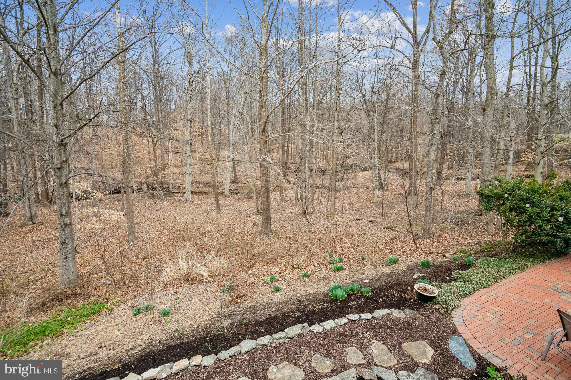 LYNDWOOD MANOR - Residential