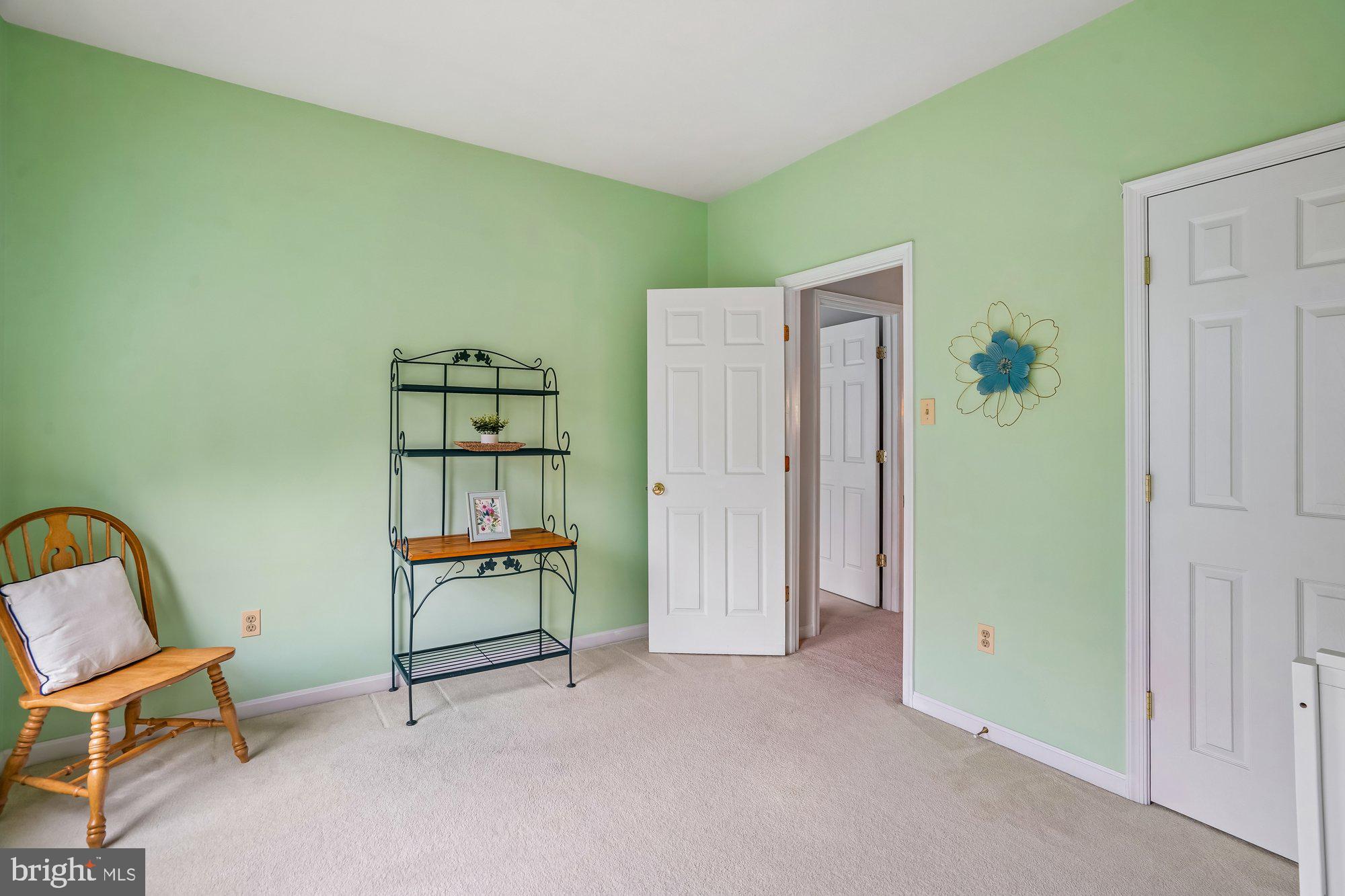 LYNDWOOD MANOR - Residential