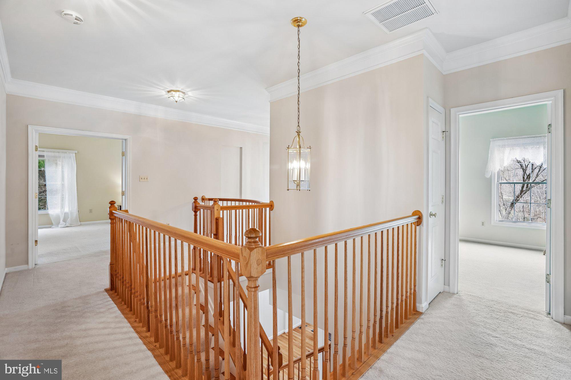 LYNDWOOD MANOR - Residential