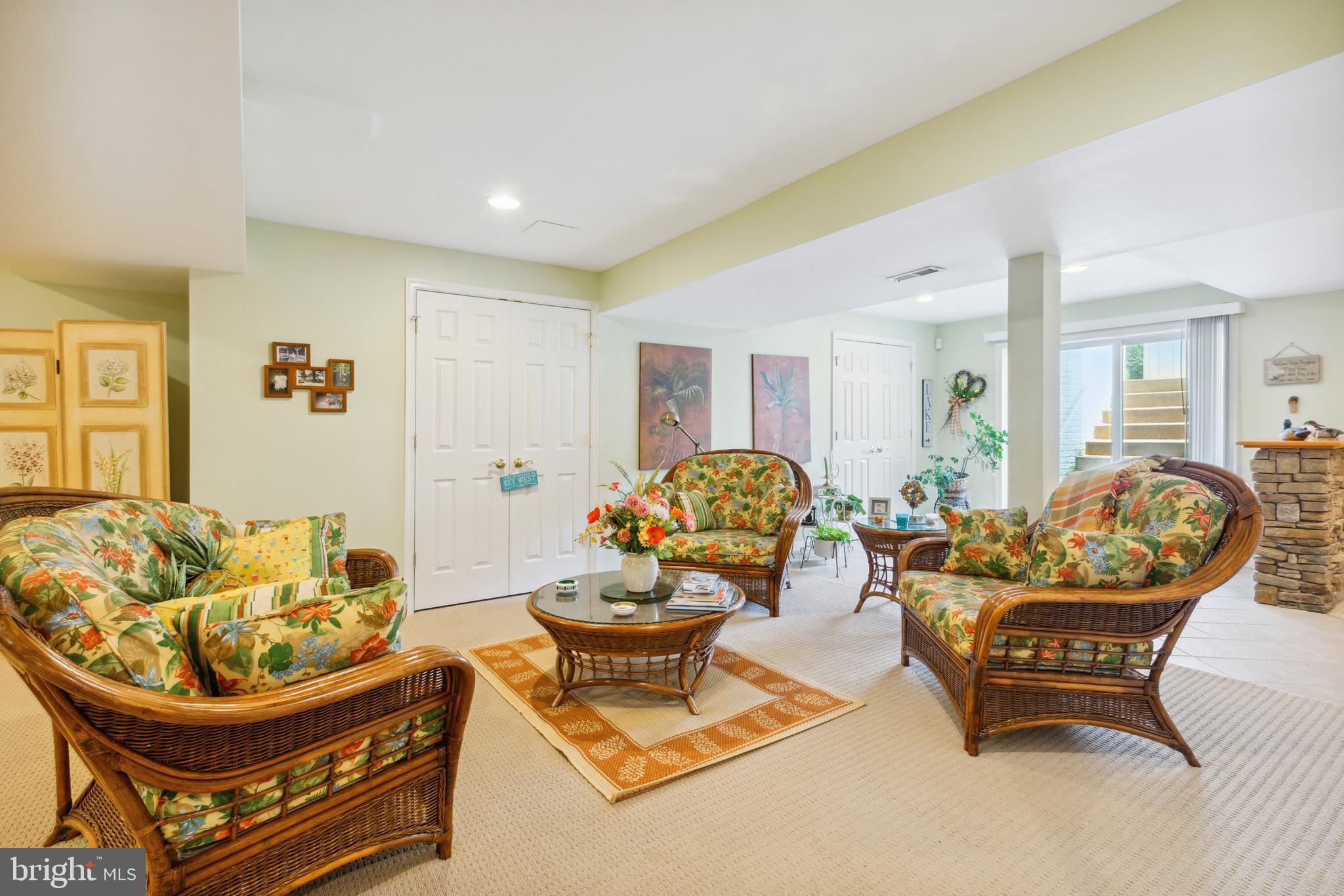 GOLDEN POND OVERLOOK - Residential