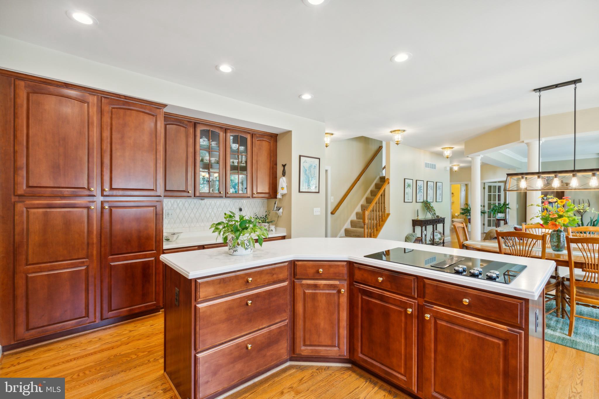 GOLDEN POND OVERLOOK - Residential