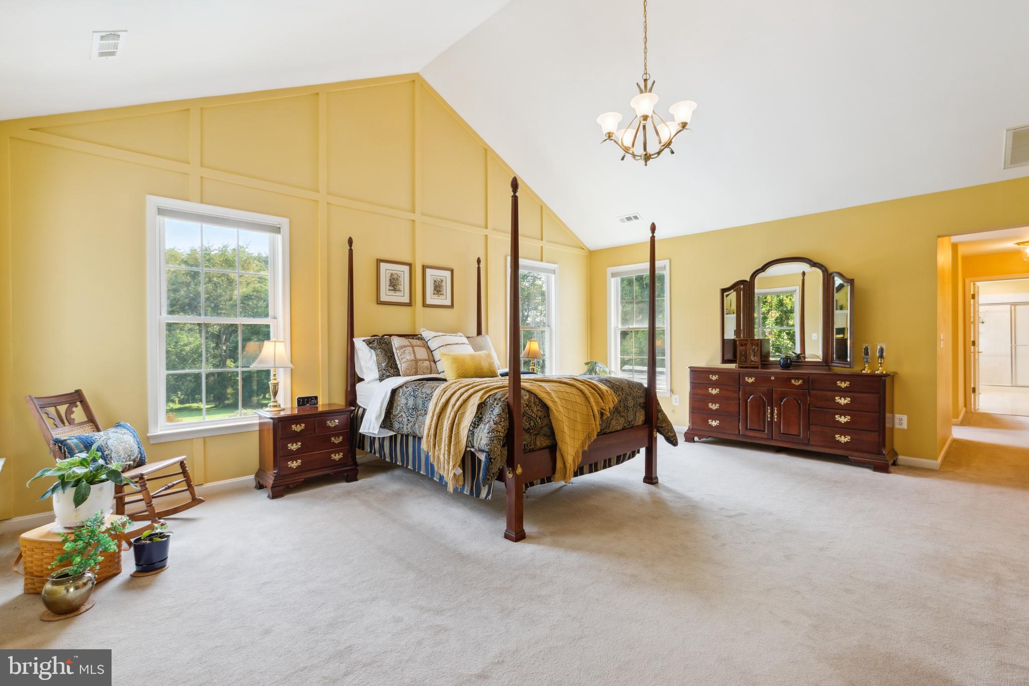 GOLDEN POND OVERLOOK - Residential