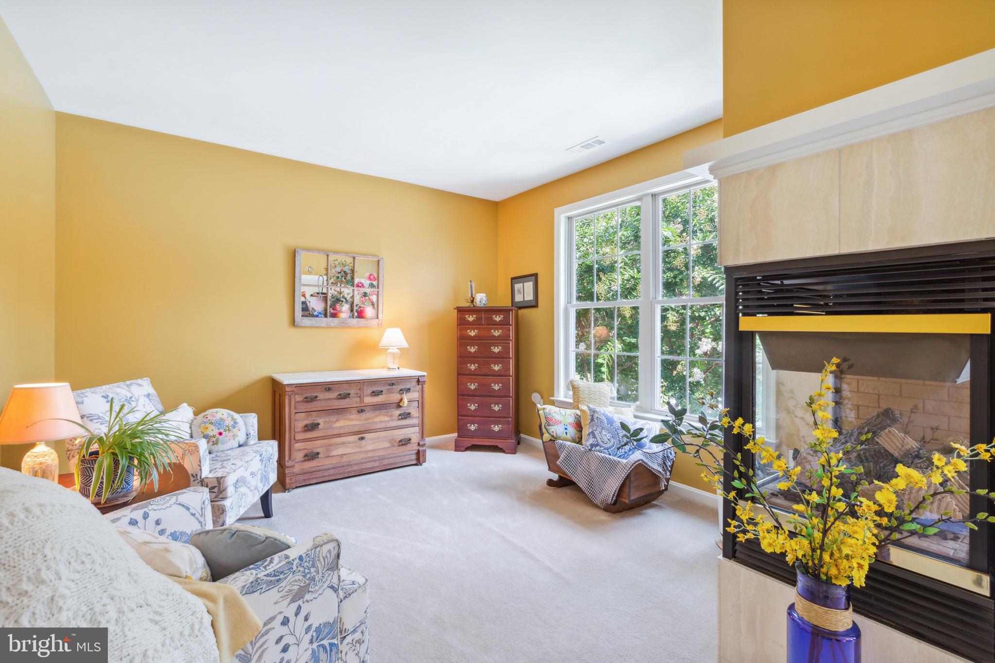 GOLDEN POND OVERLOOK - Residential