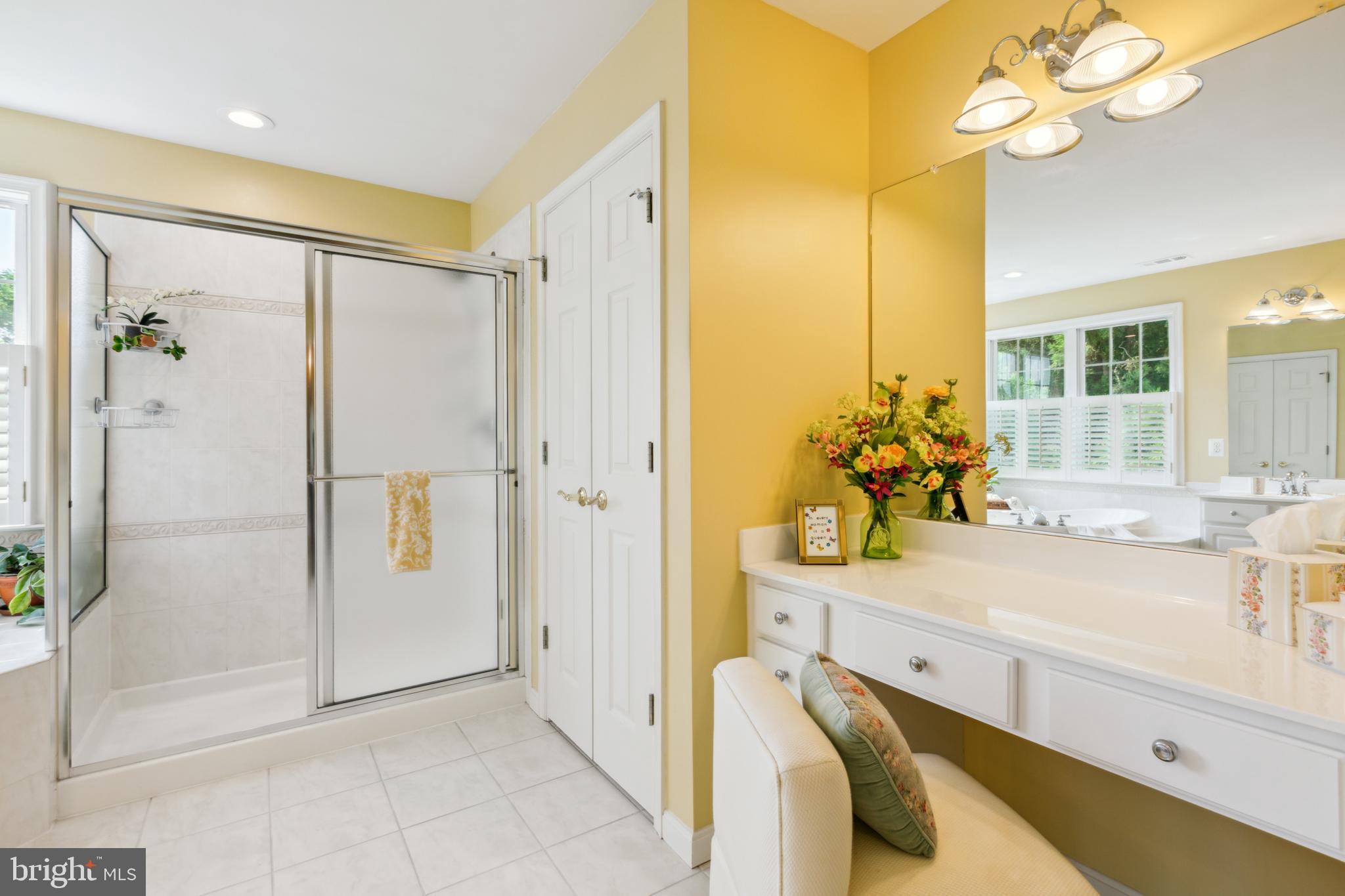 GOLDEN POND OVERLOOK - Residential