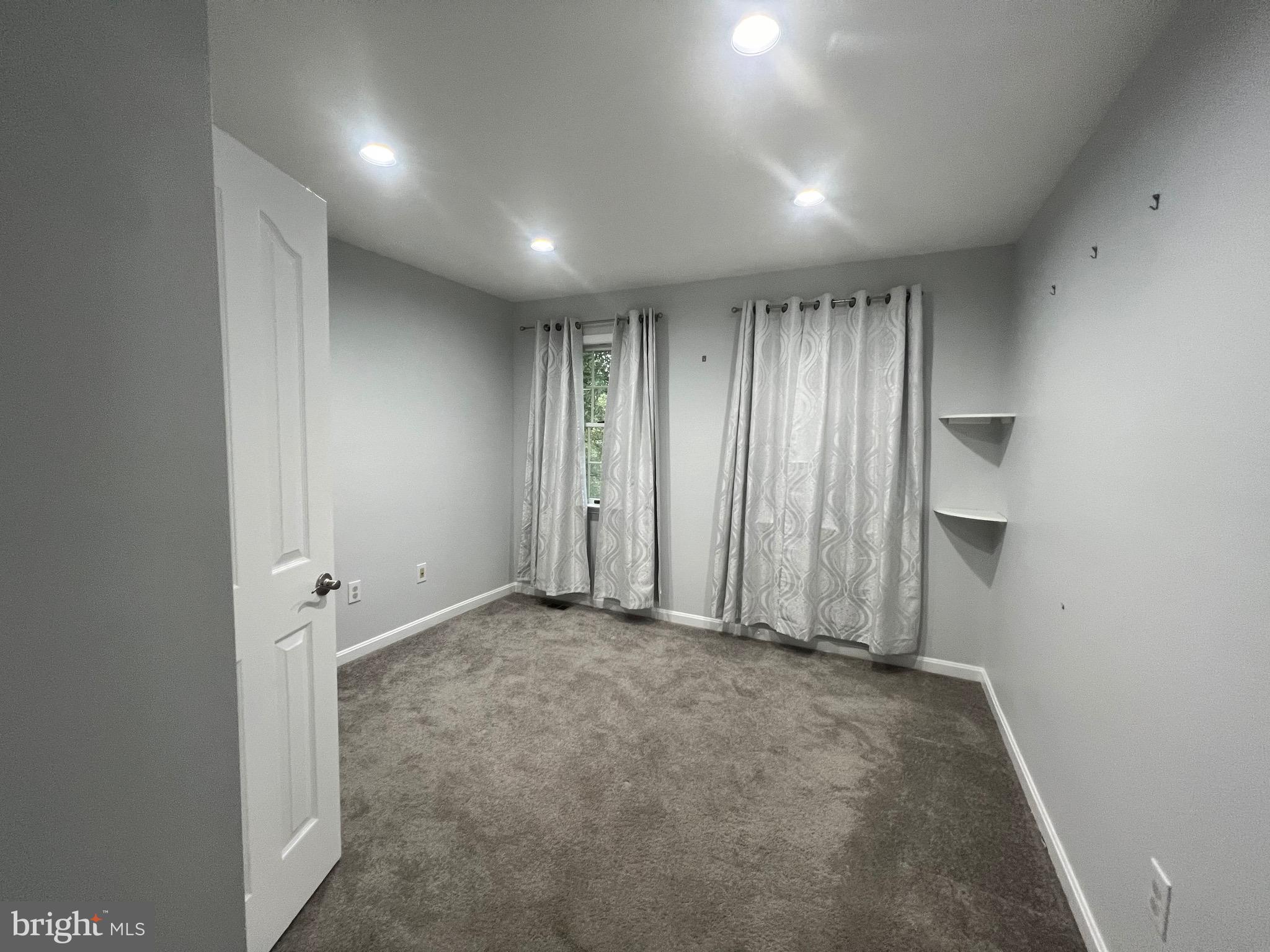 WHEATFIELD - Residential Lease