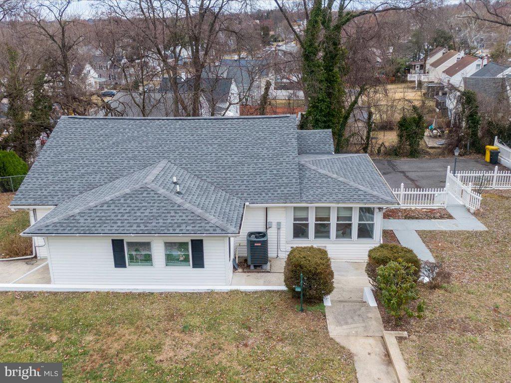 SWEETSER HEIGHTS - Residential