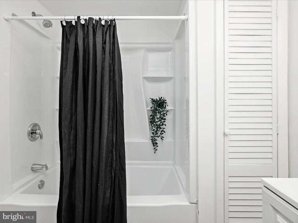 SWEETSER HEIGHTS - Residential