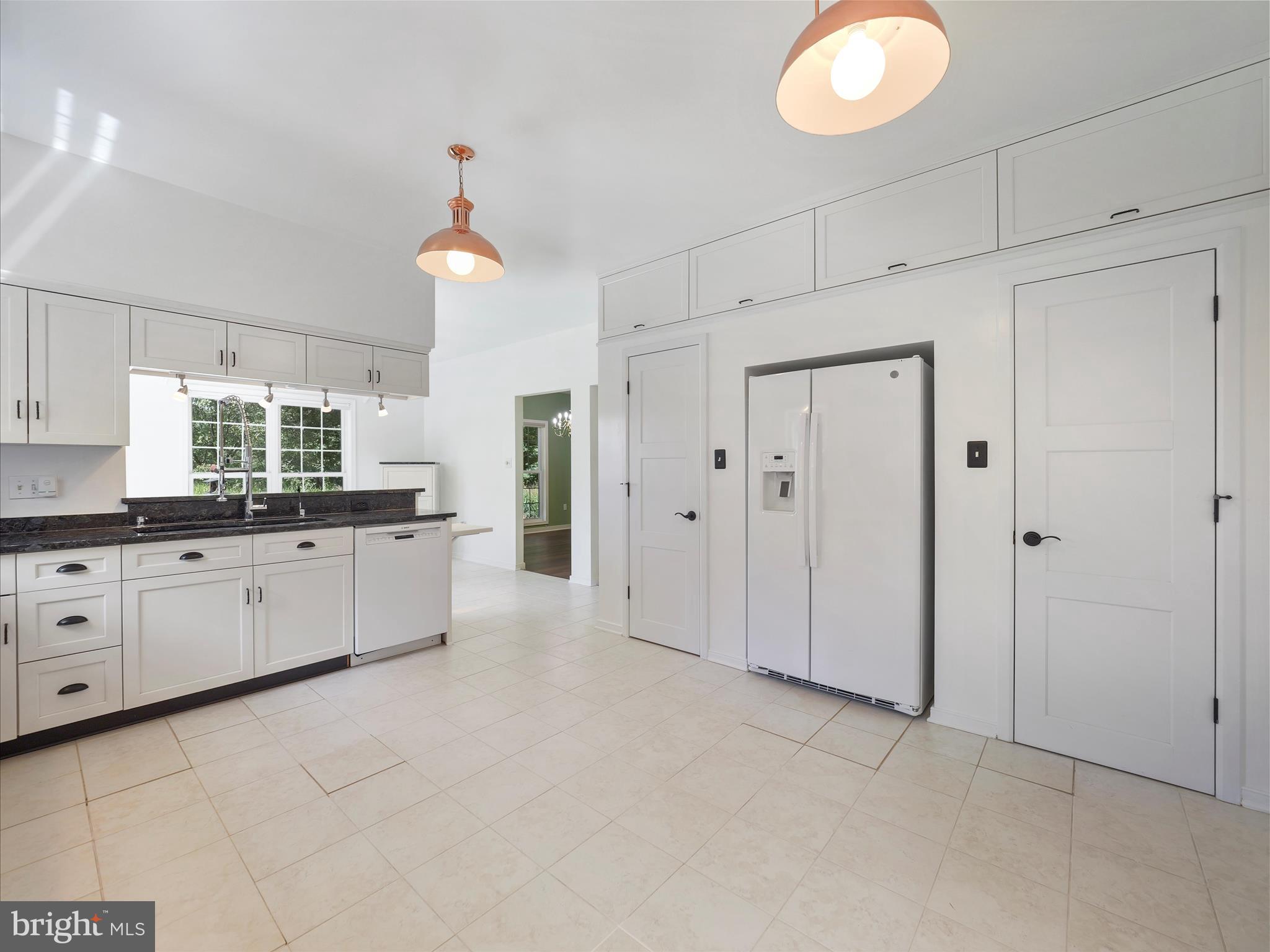 KEEDYSVILLE - Residential