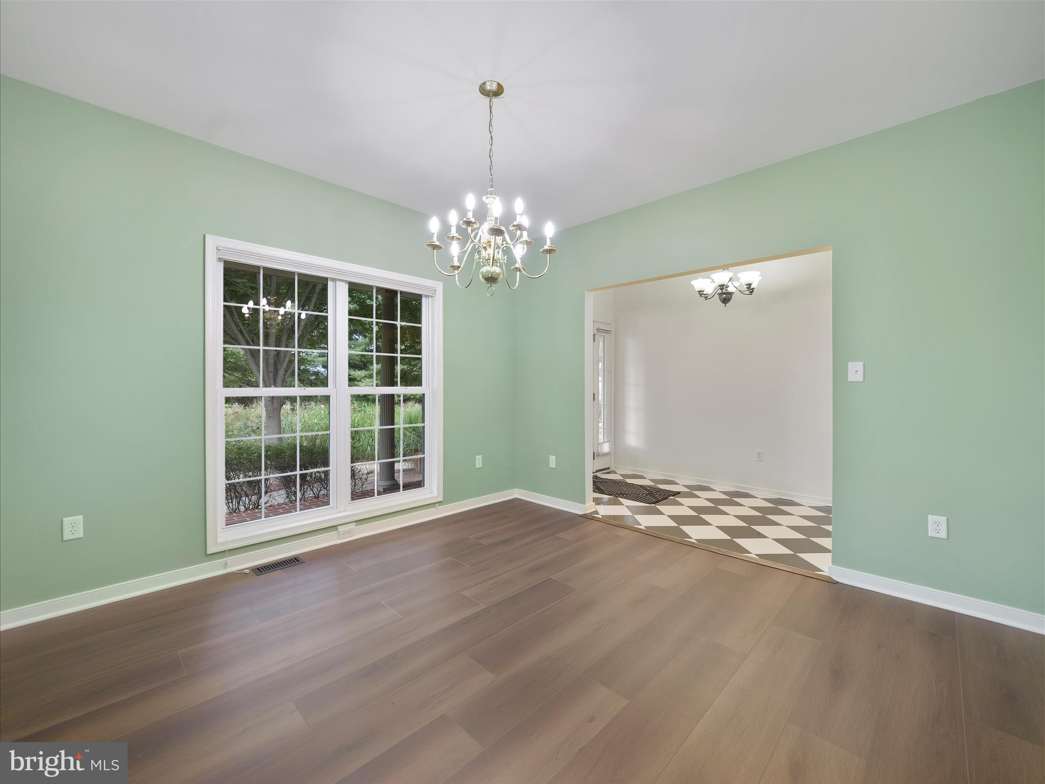 KEEDYSVILLE - Residential