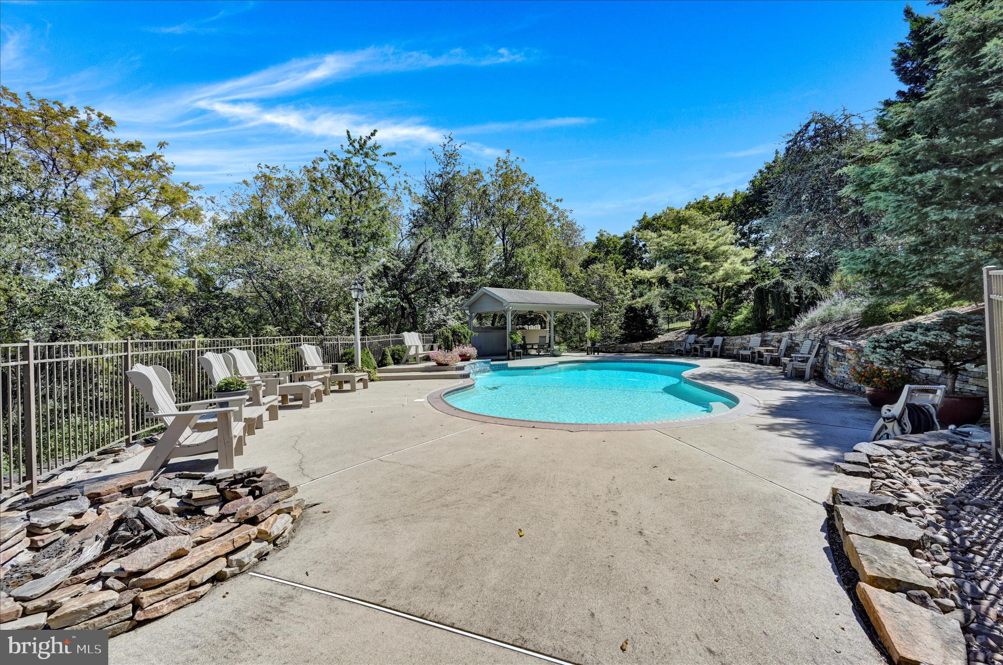 MCKEANS RIDGE - Residential