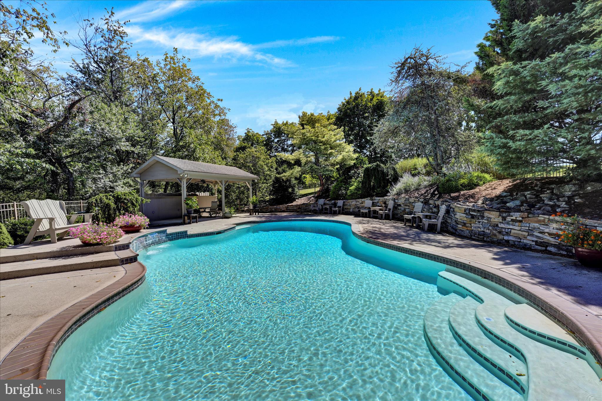 MCKEANS RIDGE - Residential