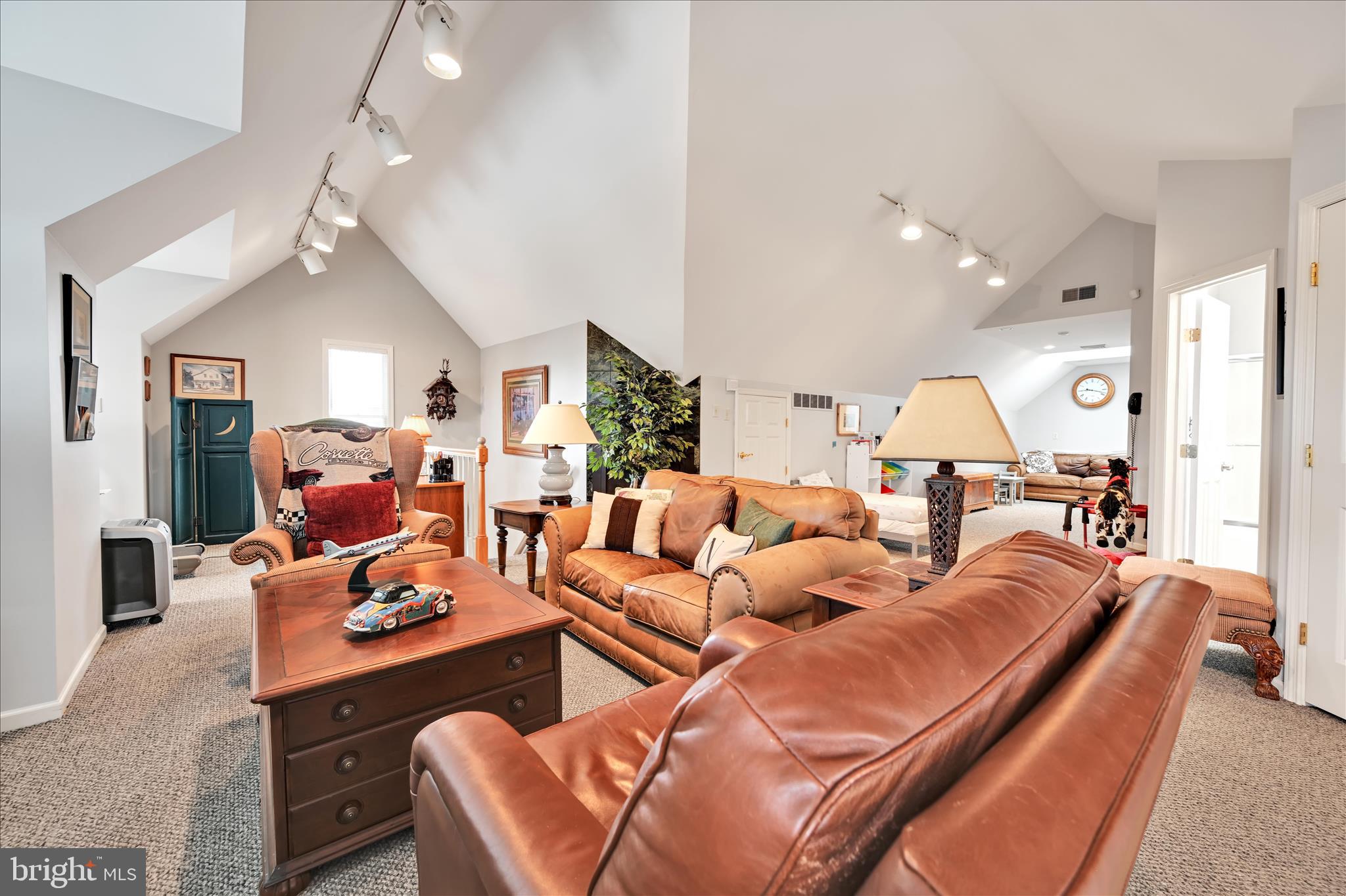 MCKEANS RIDGE - Residential