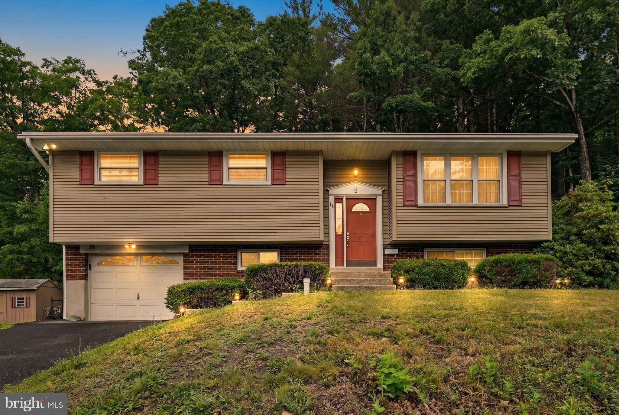 30 N VALLEY STREET
