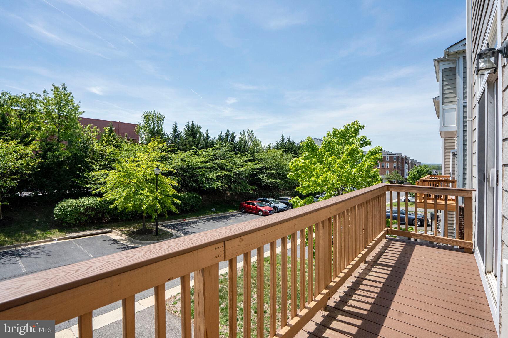 GOOSE CREEK VILLAGE NORTH - Residential Lease