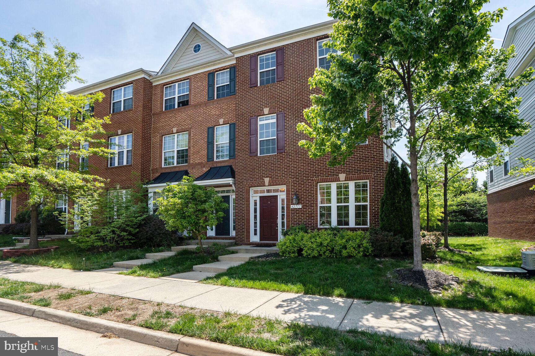 GOOSE CREEK VILLAGE NORTH - Residential Lease