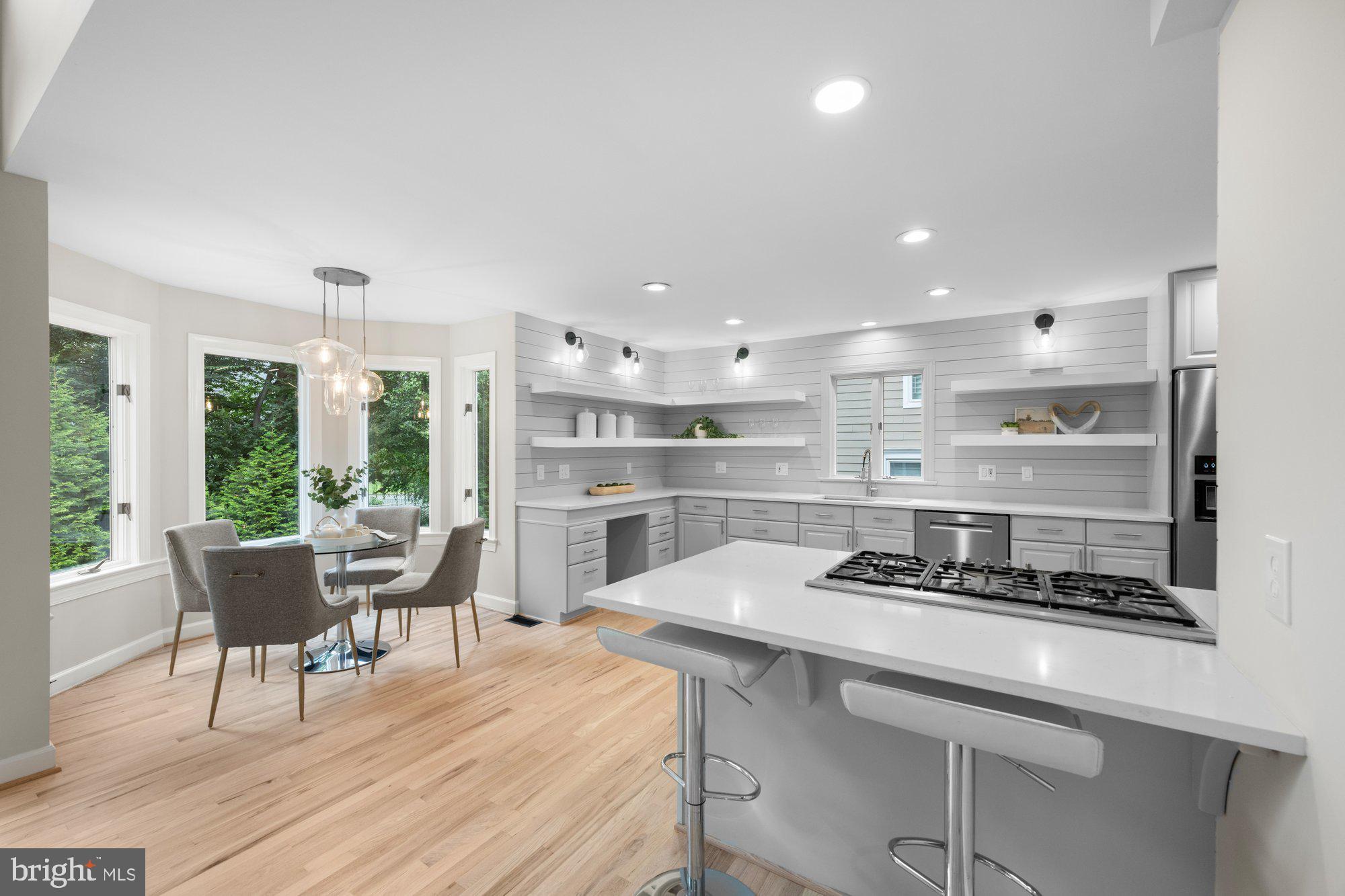 BEVERLY MANOR - Residential