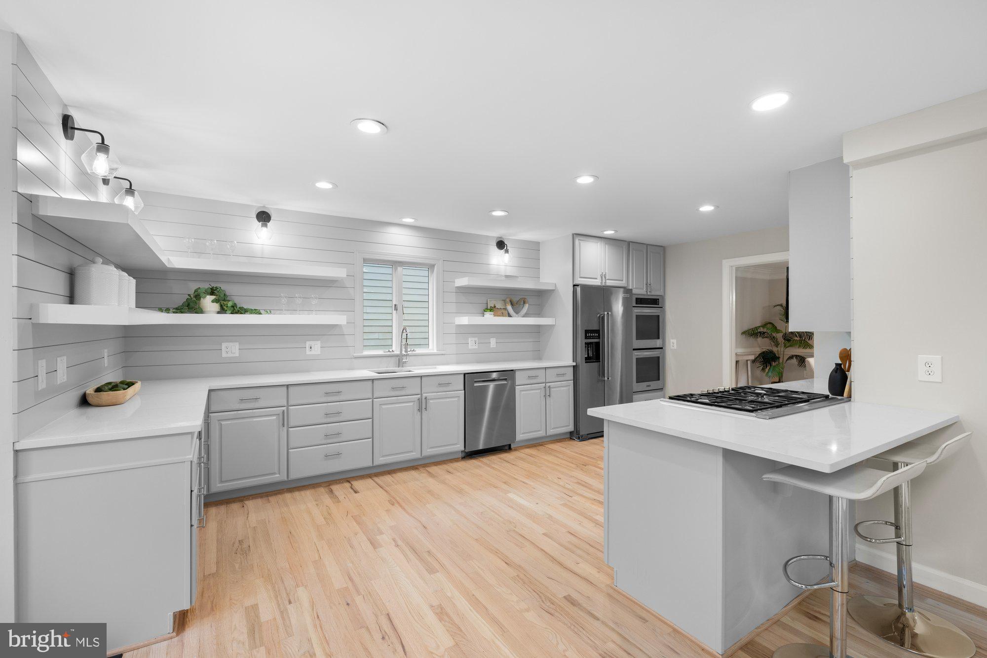 BEVERLY MANOR - Residential