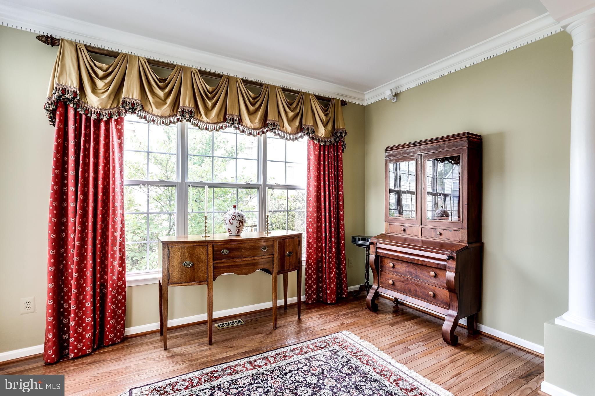 SOUTH RIVER COLONY - Residential