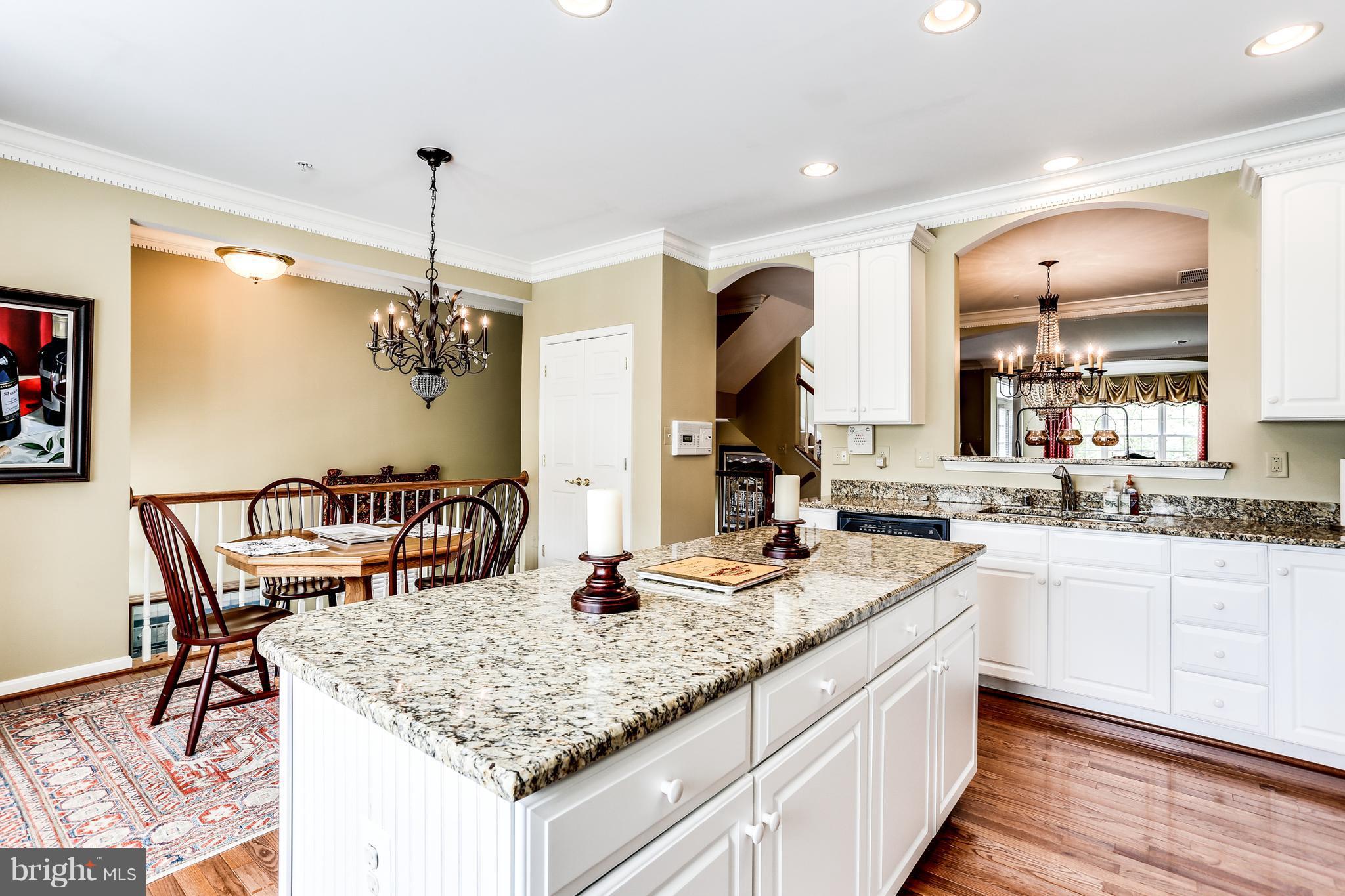 SOUTH RIVER COLONY - Residential