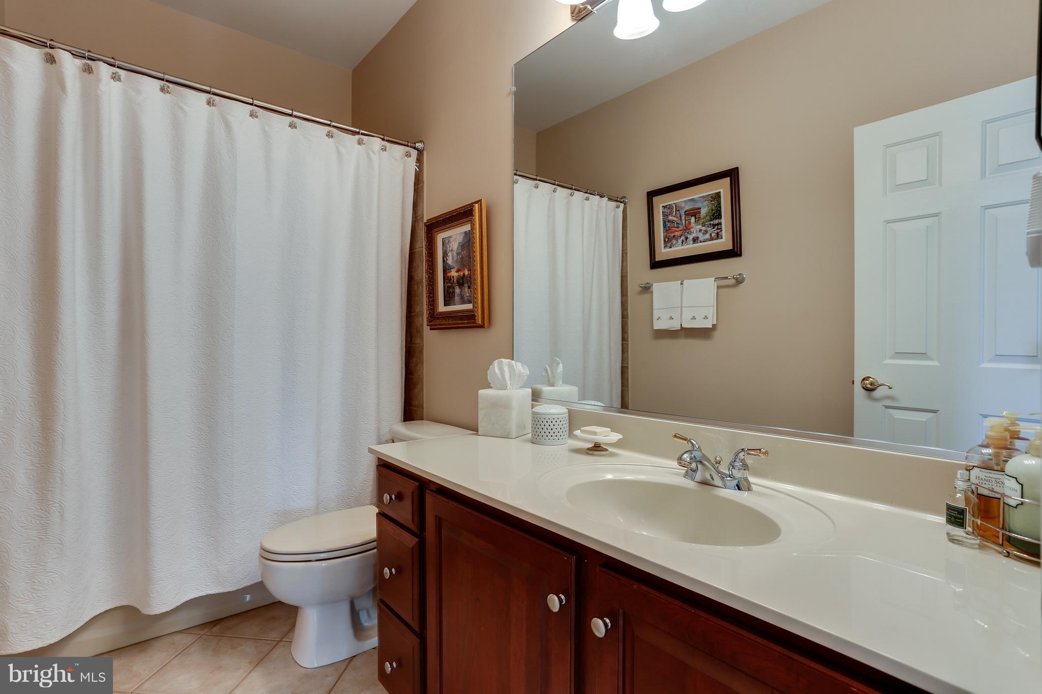 SOUTH RIVER COLONY - Residential