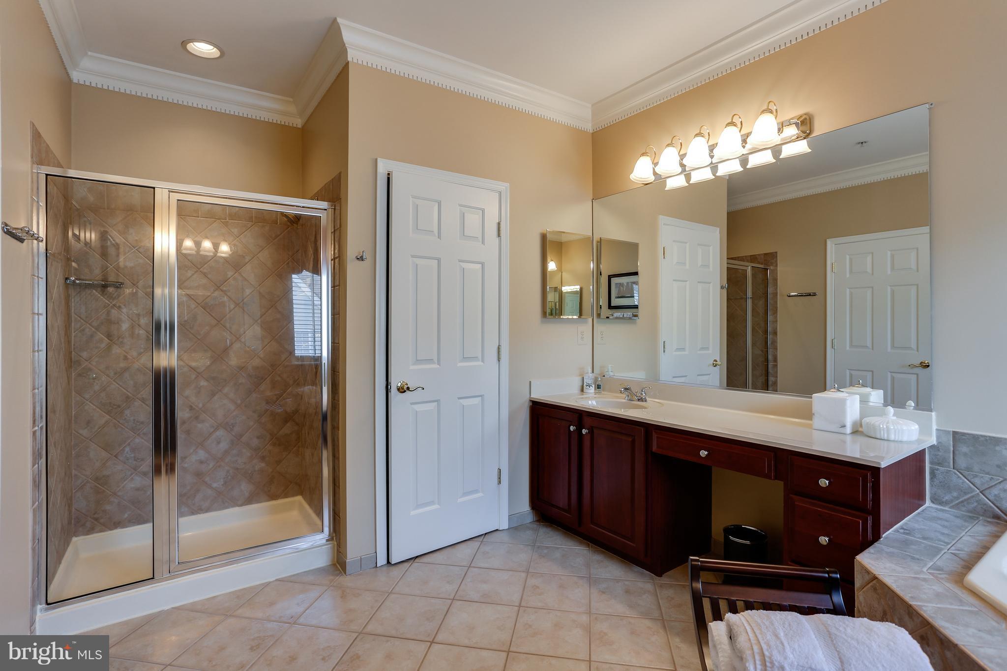 SOUTH RIVER COLONY - Residential